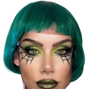 💚✨🍀✨💚Green Short Hair Synthetic Wig and Heart Glasses